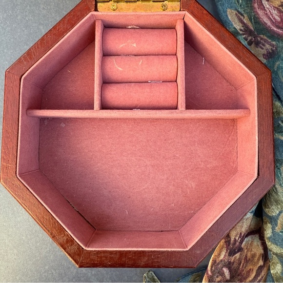 Floral Patterned Scarf with Vintage Wooden Jewellery Box - Picture 12 of 17